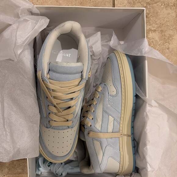 REPRESENT Reptor Low-top Sneakers in Powder Blue - Picture 4 of 10